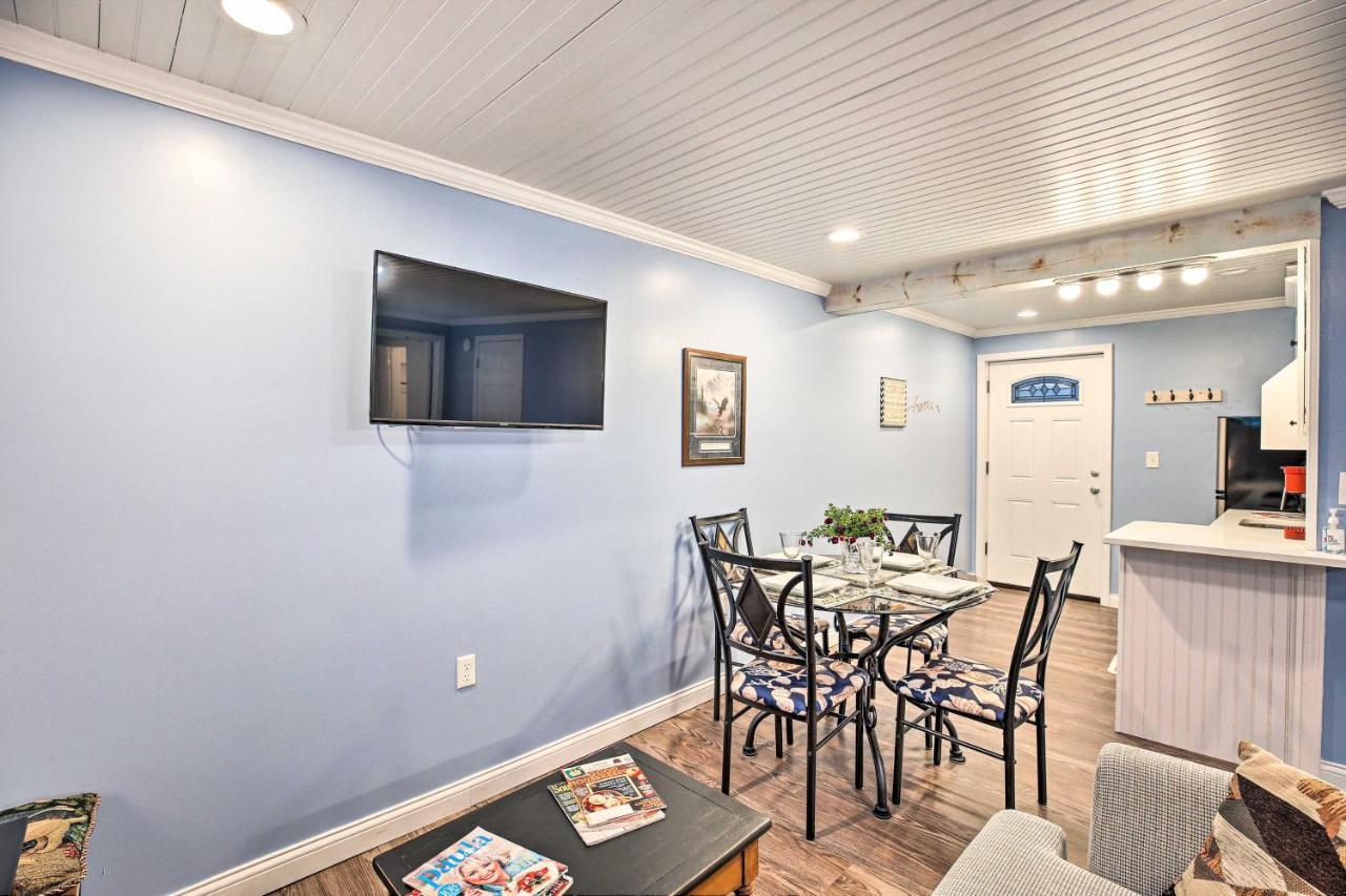 Updated Williamstown Apartment With Kitchen! Екстериор снимка