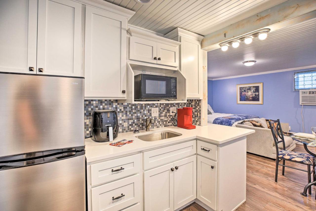 Updated Williamstown Apartment With Kitchen! Екстериор снимка
