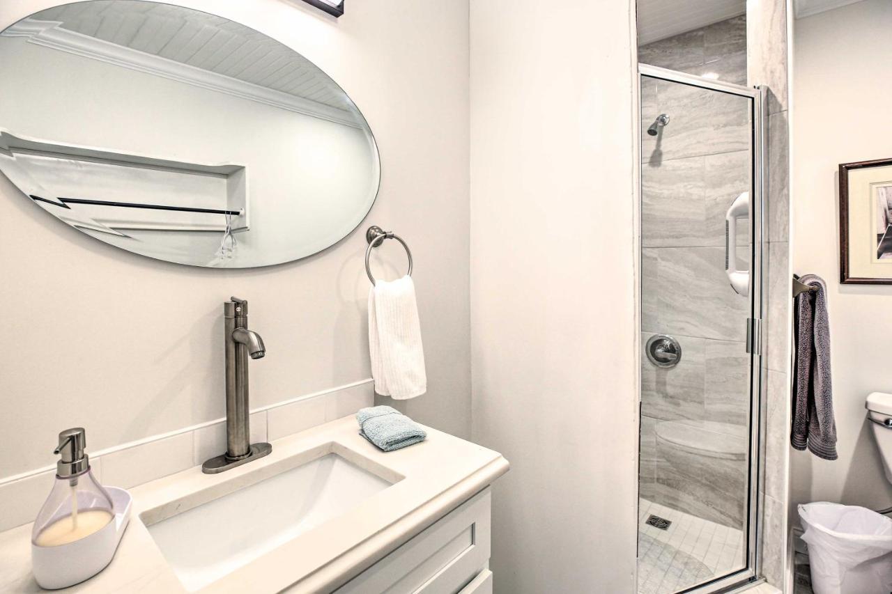 Updated Williamstown Apartment With Kitchen! Екстериор снимка
